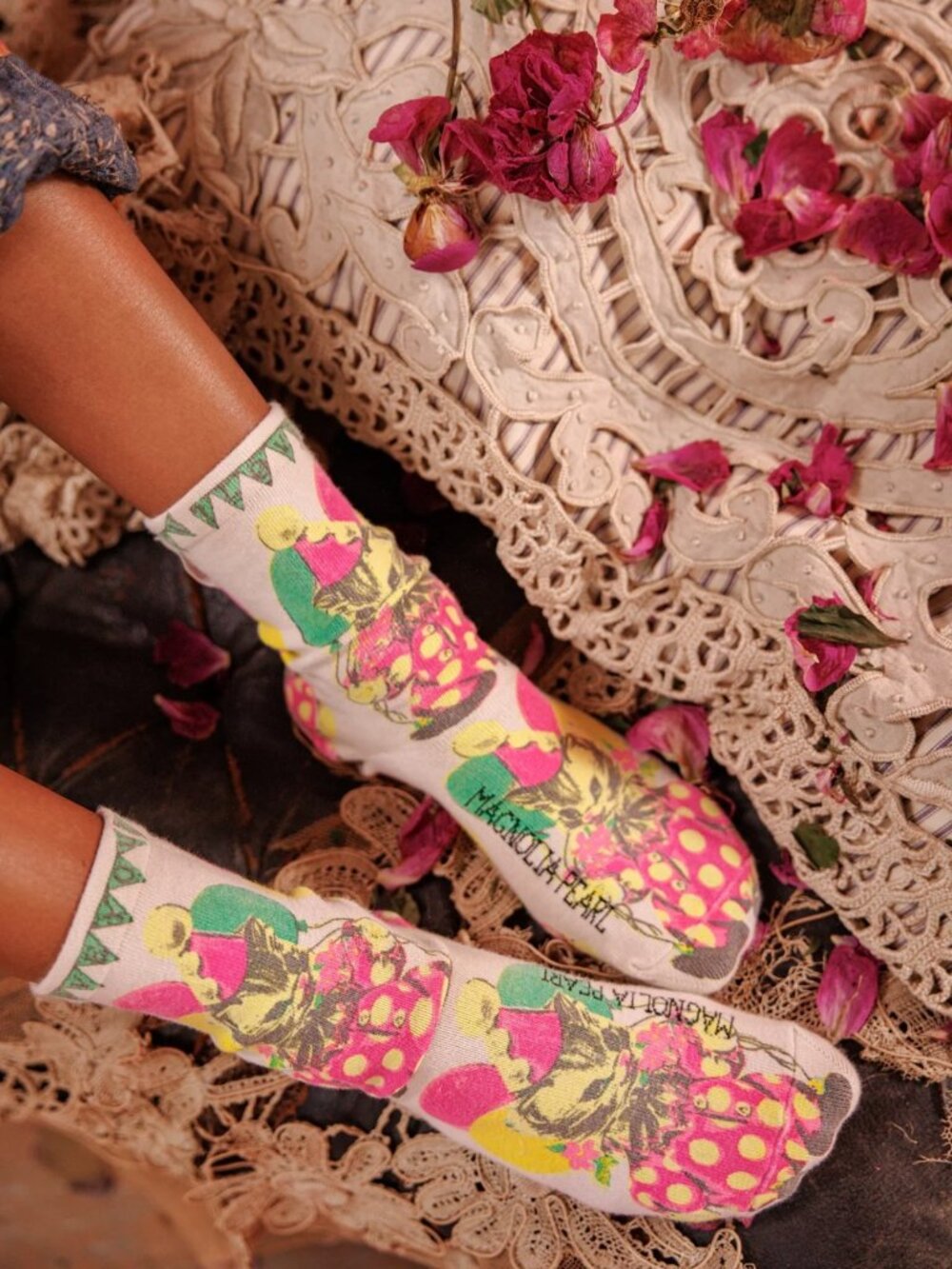 Magnolia Pearl Kitty Clown Socks